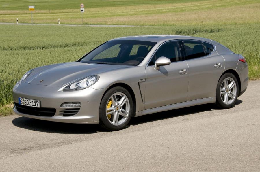 Porsche Panamera 2009 года  (фото 115 из 144)
